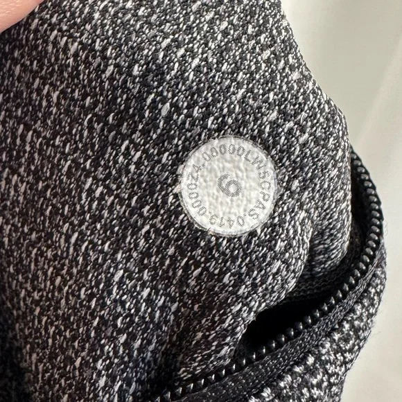 Lululemon Leggings with Pockets - Picture 7 of 7